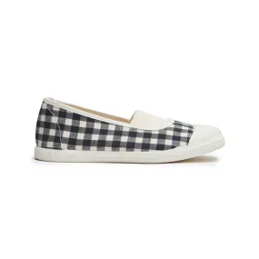 Canvas Slip-on in Black Gingham