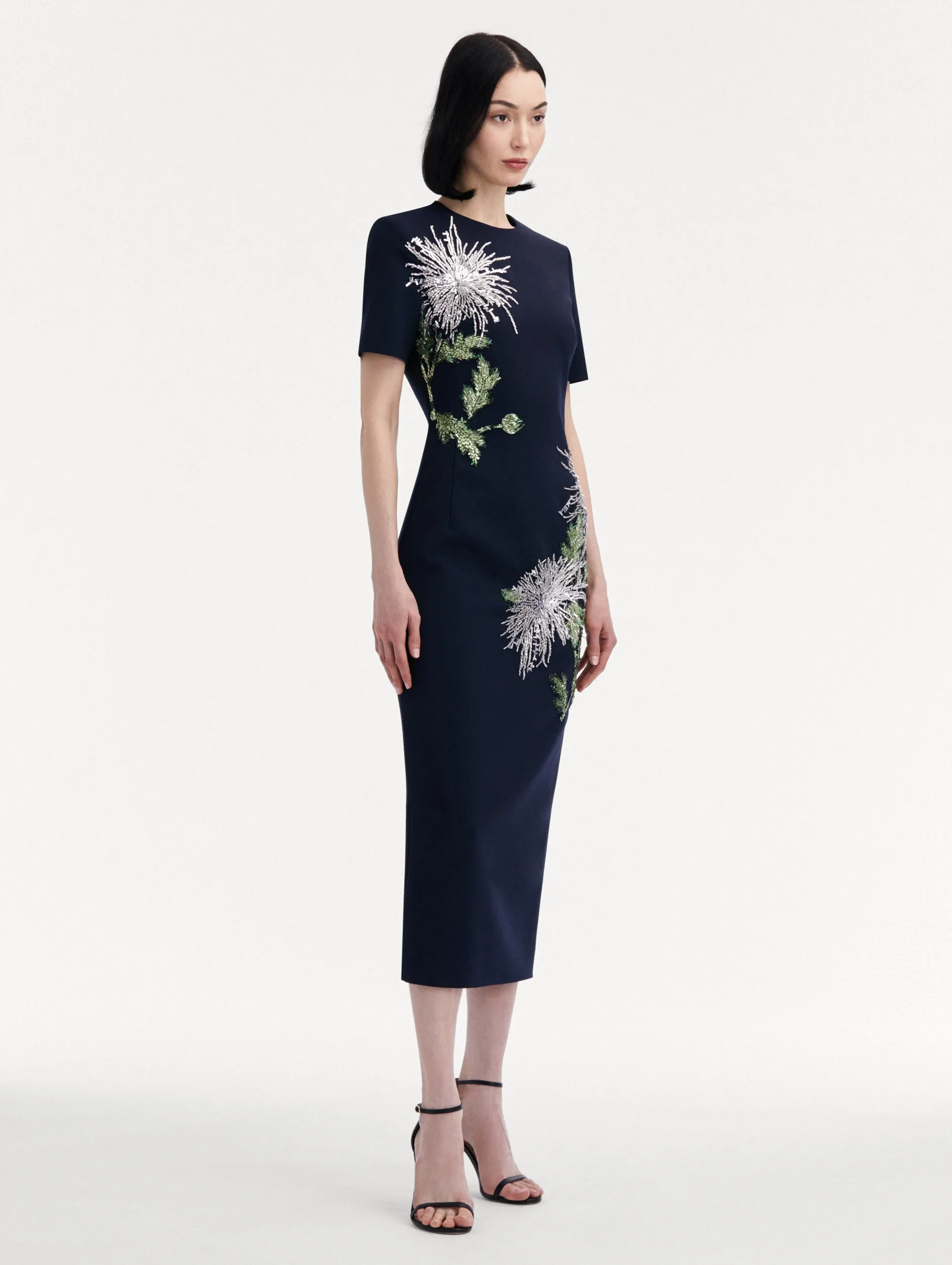 Chrysanthemum Crystal Embroidered Pencil Dress