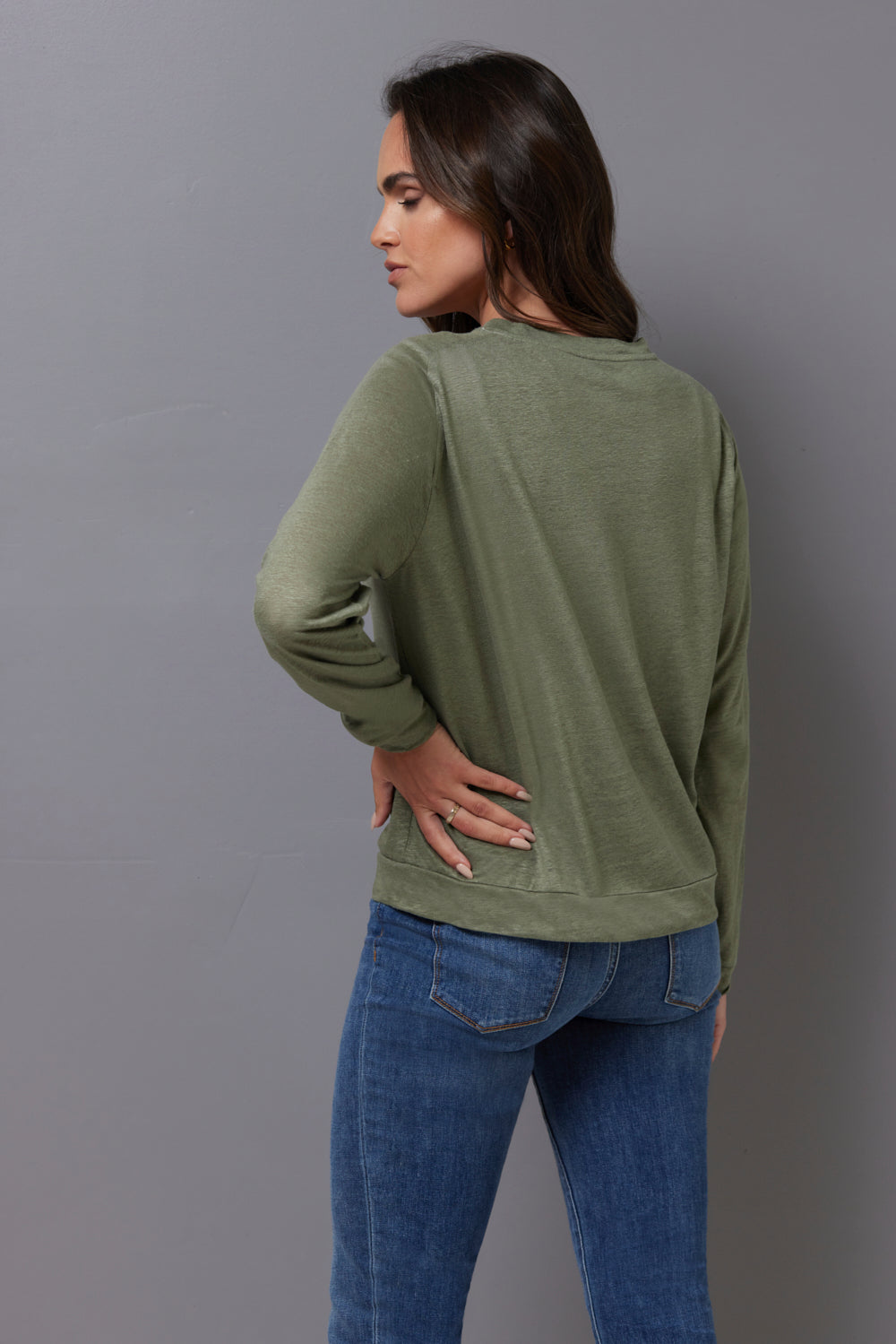 Majestic Long Sleeve Linen Pullover in Kaki