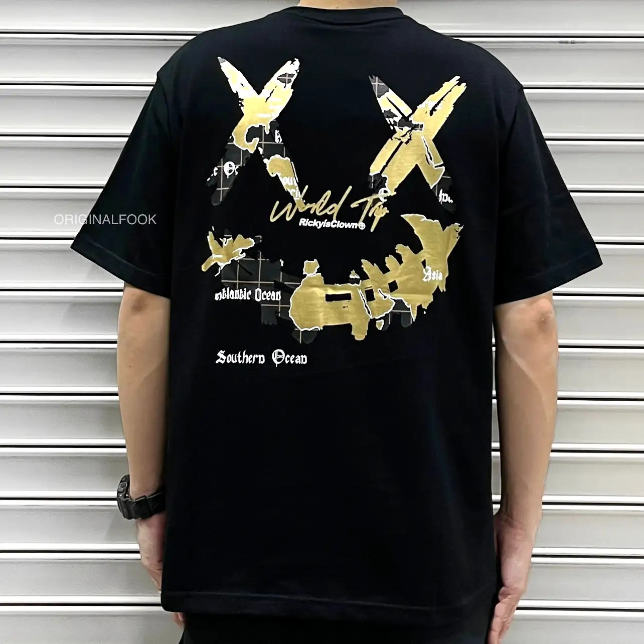 Rickyisclown [RIC] Map Smiley Tee Black Gold Foil [R7230213B-V8]