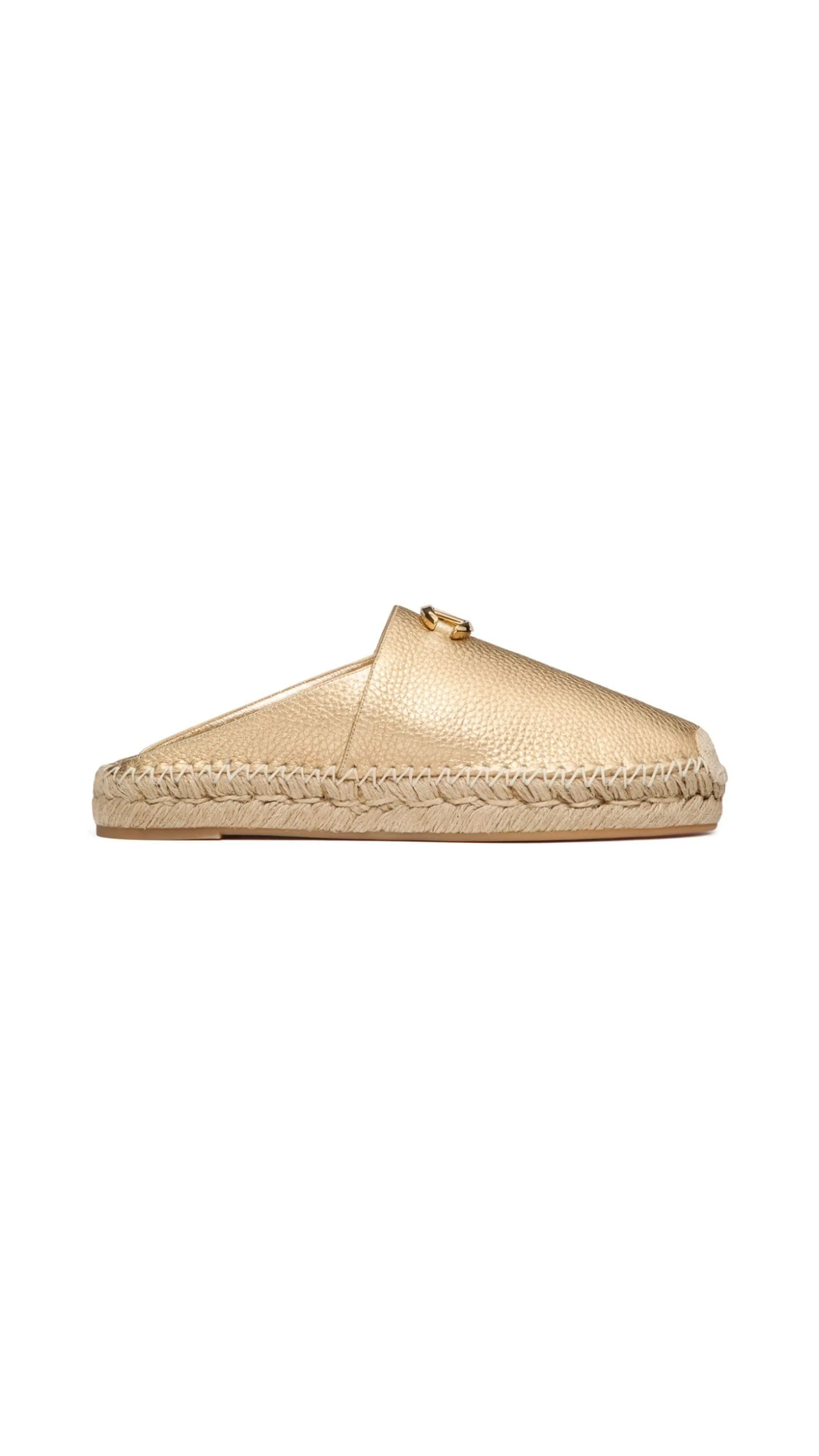 VLogo Metallic Leather Mules - Gold